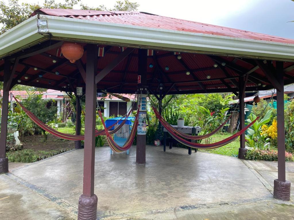 Chinitas Eco Lodge Tortuguero Bagian luar foto